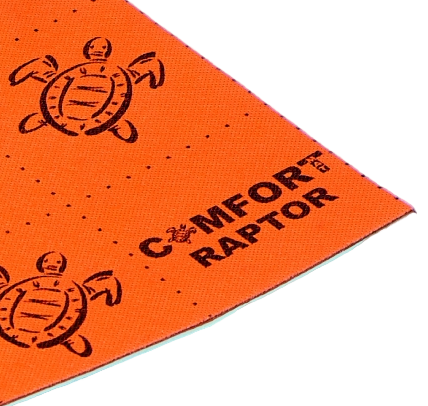 Шумоизоляция помогает сохранить тепло в салоне зимой и прохладу летом. В салоне становится комфортнее.